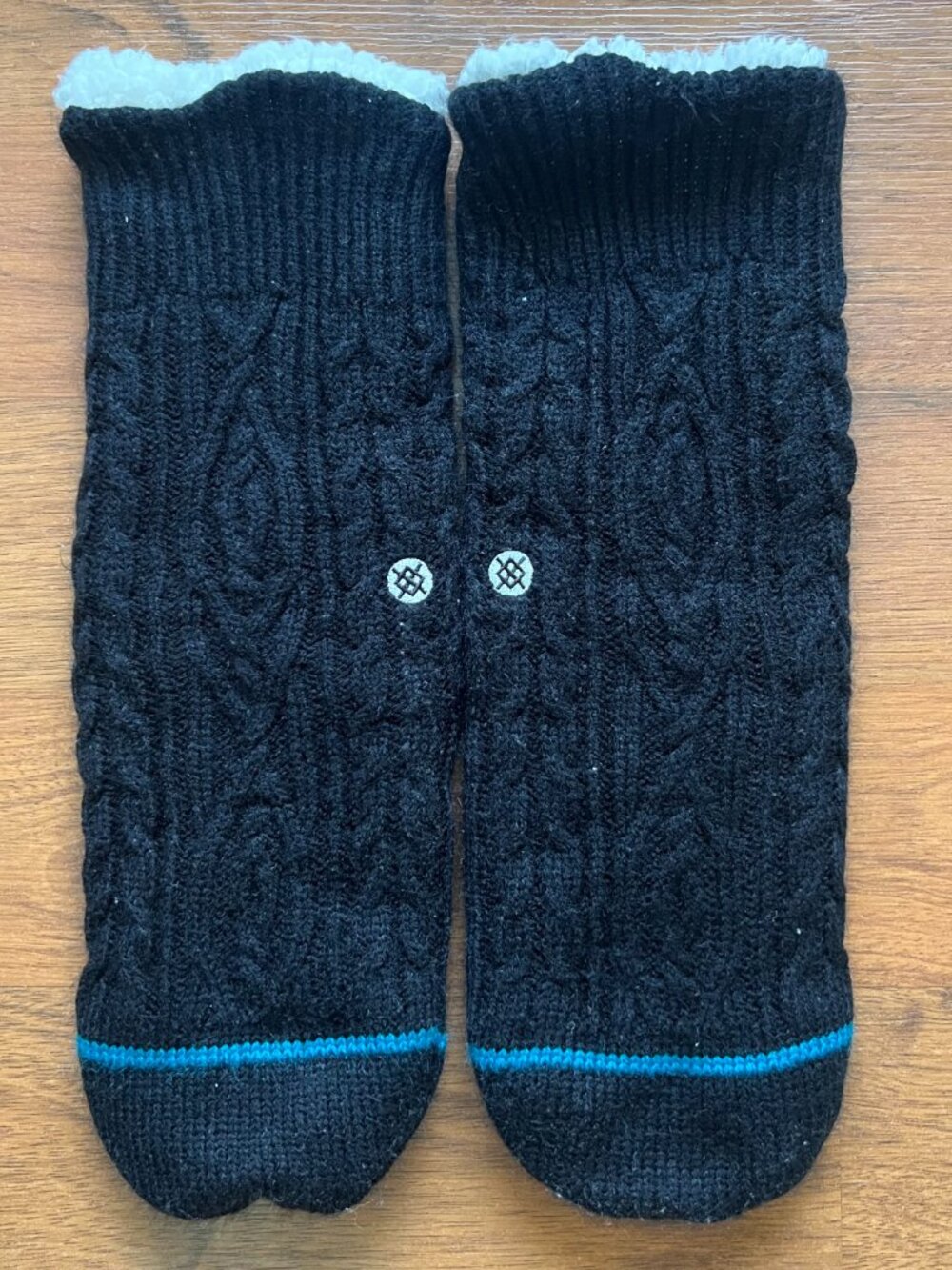 Stance Slipper Socks Like New Black Women shoe size 6-8